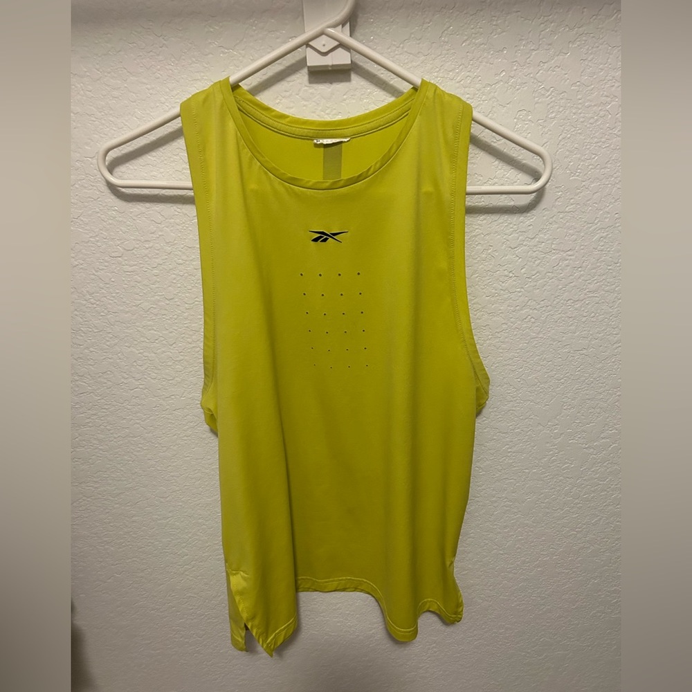 Like new. Wore once to gym.